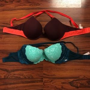 Two VS PINK 32DD bras 🚫SOLD🚫